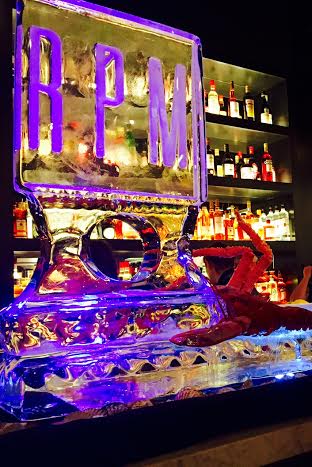 Raw bar and ice sculpture - Need I say more?