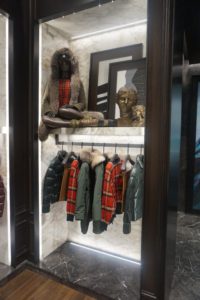 moncler-mannequin